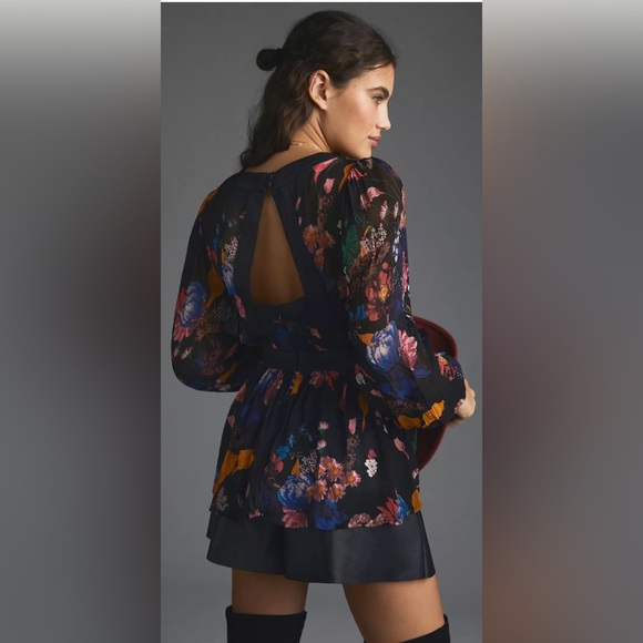 Maeve Open-Back Tunic - Picture 2 of 6